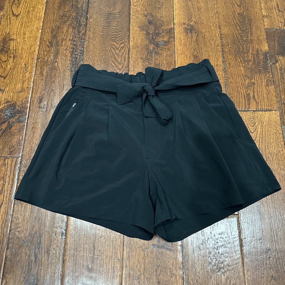 Athleta Skyline Short 6 Black